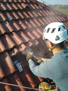 06 montáž FVE fotovoltaických panelů na střechu výškové práce Pr